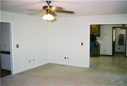 Inspection - Livingroom towards Kitchen